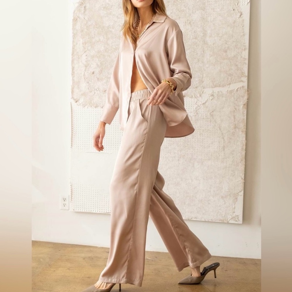 Elegant Women's Satin Pantsuit in Cream
